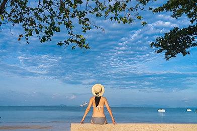 《最终幻想7：核心危机 再融合》发行预告片公布